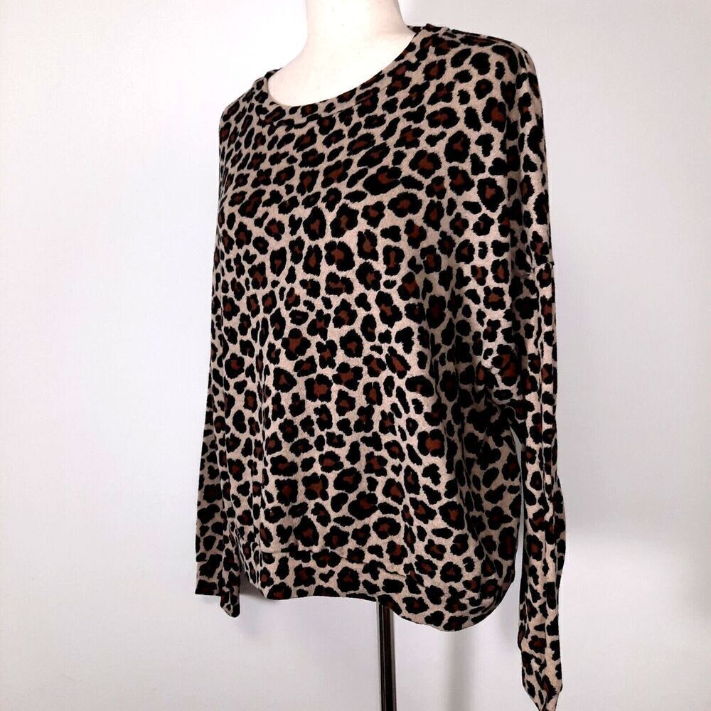 Dee Elly Women's Baggy Oversize Cozy Knit Sweater Size Large Leopard Print Crew